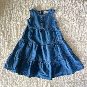 Hanna Andersson sleeveless denim tiered girls dress size 5 (size 110)